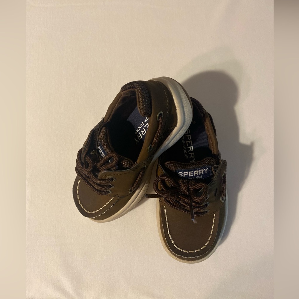 Sperry - Picture 3 of 4